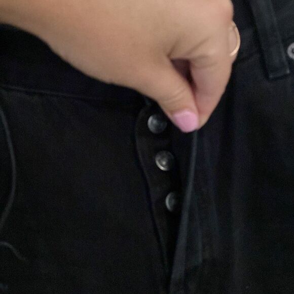 NWOT- Free People- Black Maggie Mid RiseDistressed Jeans- Size 26/ US 2 - Picture 11 of 14